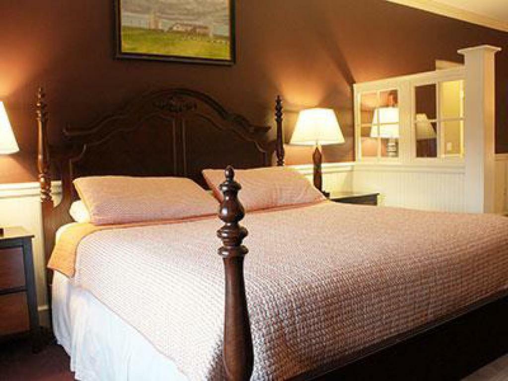 County Clare Inn Милуоки Номер фото