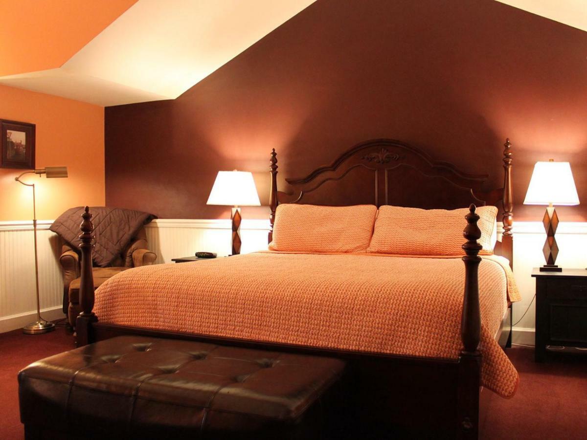 County Clare Inn Милуоки Номер фото